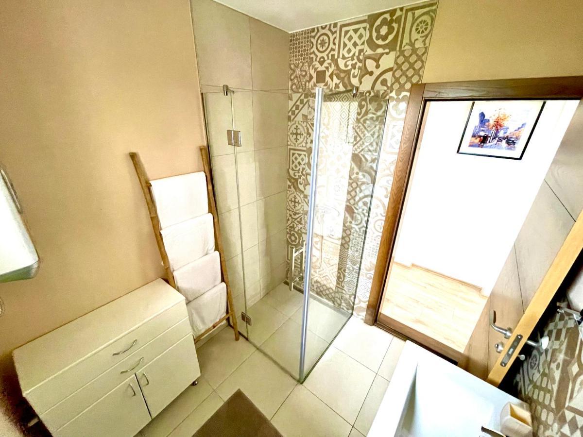 Cozy Apartments In Belgrade, Cukarica, Zeleznik, Free Parking And Wifi Exterior foto
