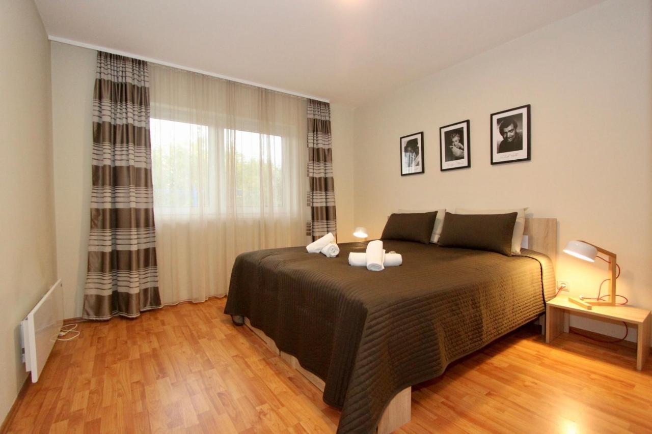 Cozy Apartments In Belgrade, Cukarica, Zeleznik, Free Parking And Wifi Exterior foto